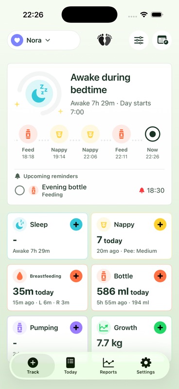 Baby Tracks dashboard showing sleep, nappy, feeding, pumping and growth cards